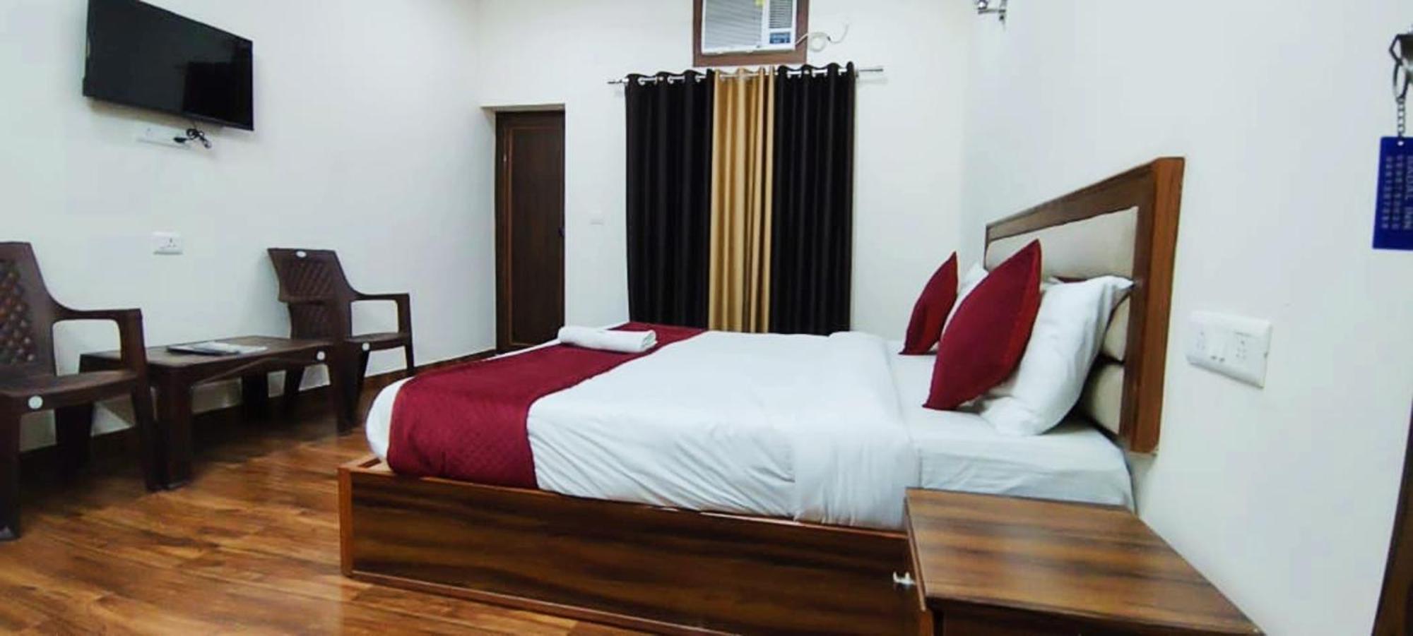 ניו דלהי Luxury Rooms In Safdarjung Enclave Near Aiims & Safdarjung Hospital מראה חיצוני תמונה