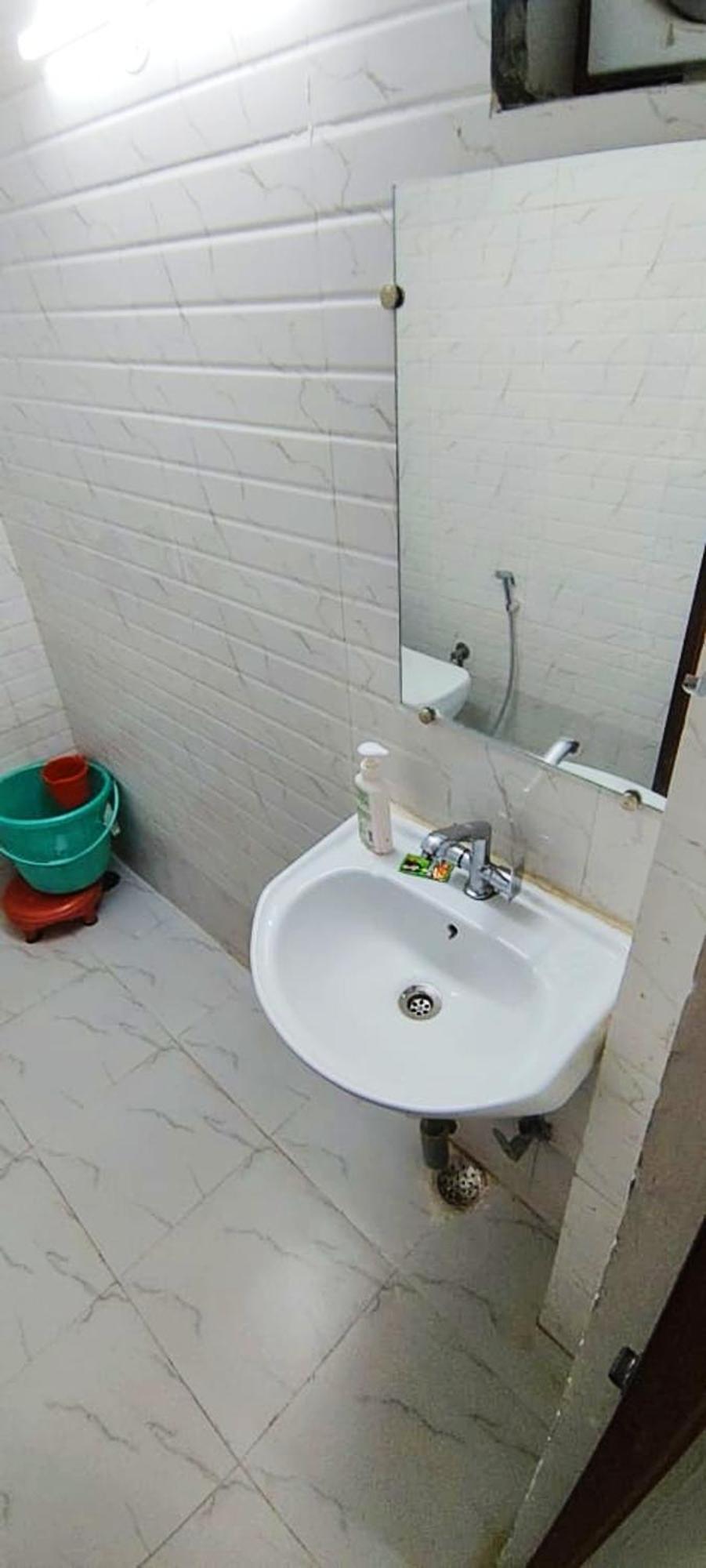 ניו דלהי Luxury Rooms In Safdarjung Enclave Near Aiims & Safdarjung Hospital מראה חיצוני תמונה